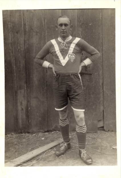 Gustav Lorenz im Trikot des SV Eintracht Thiergart, etwa 1932