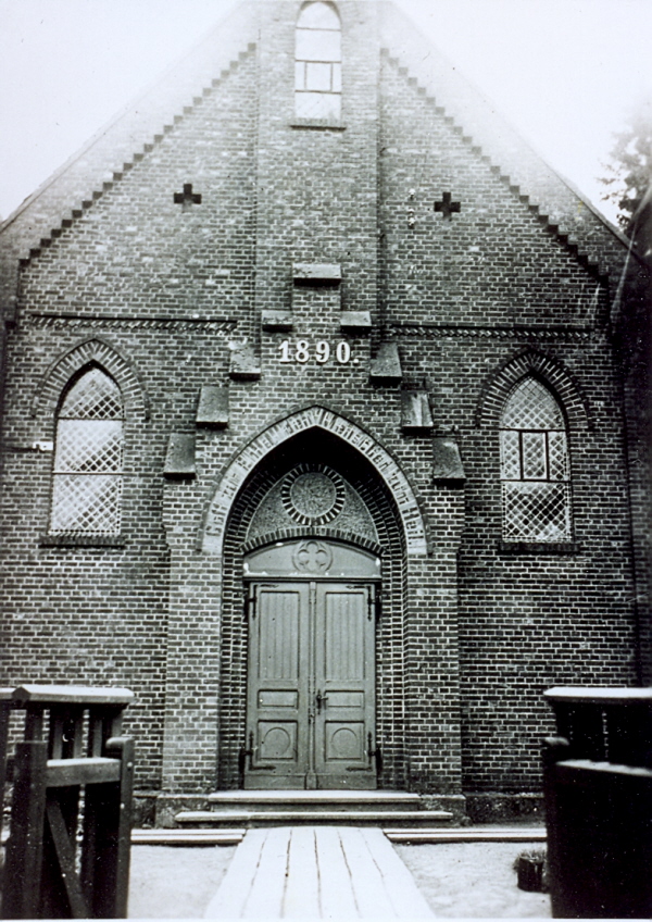 Frontansicht der mennonitischen Kirche in Pr. Rosengart, um 1936