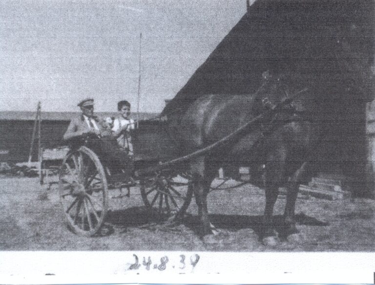 Großvater Friesen mit Enkel Werner