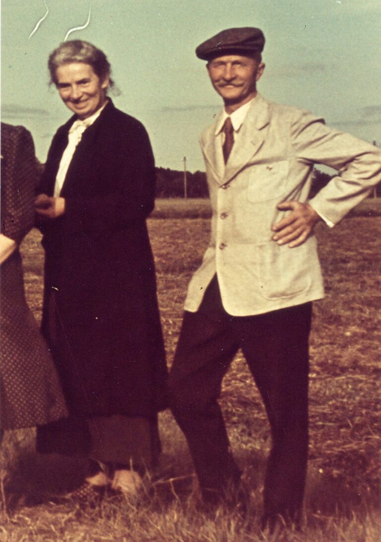 Gertrud und Hermann Pauls – historische Farbaufnahme