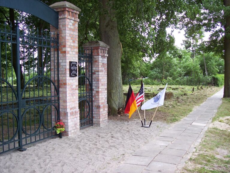 Das restaurierte Tor